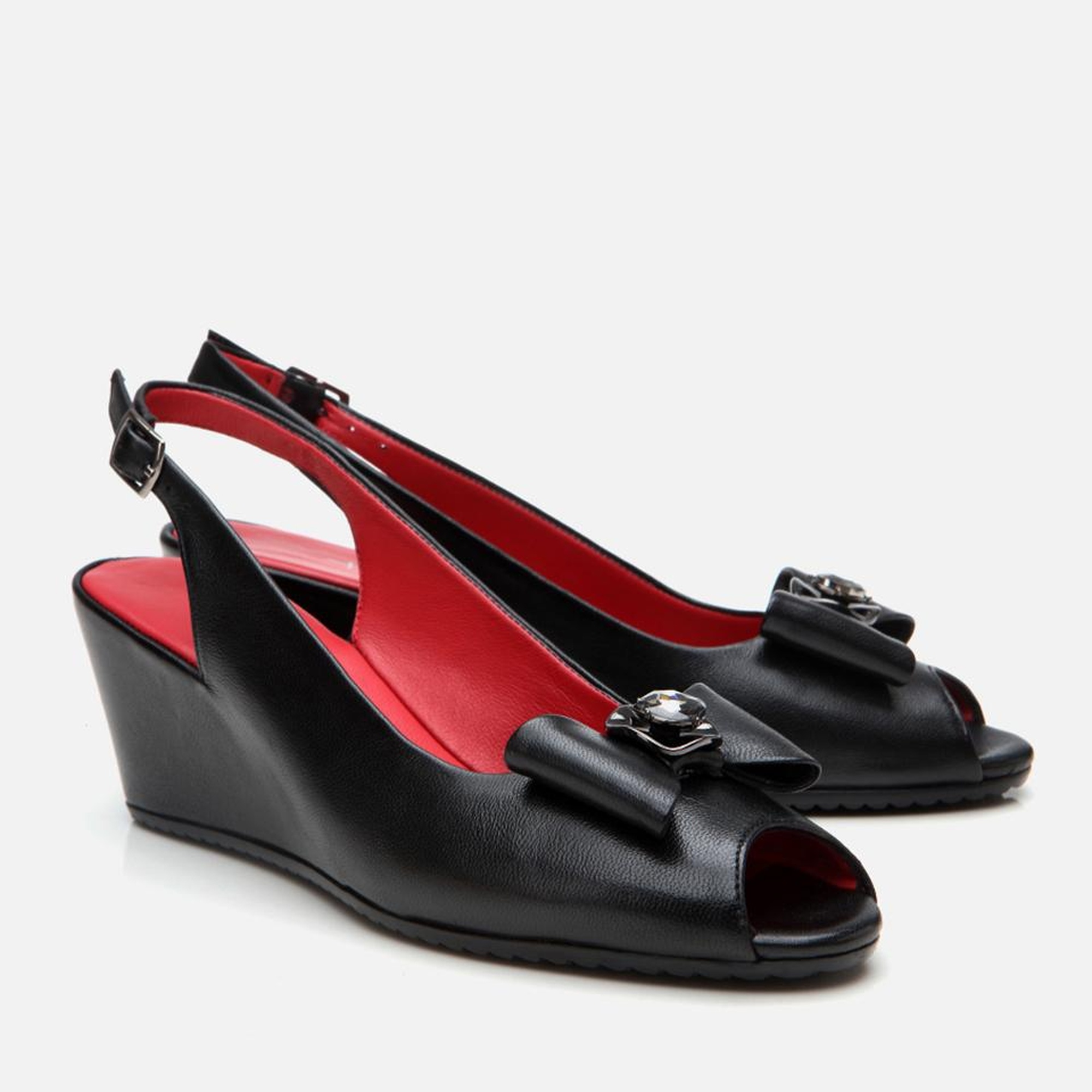 Kadın Deri Siyah Esnek Dolgu Topuklu Sandalet