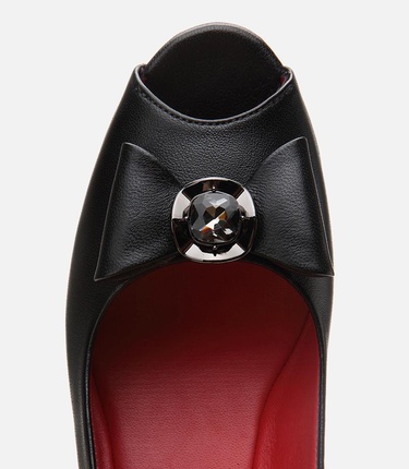  Kadın Deri Siyah Esnek Dolgu Topuklu Sandalet