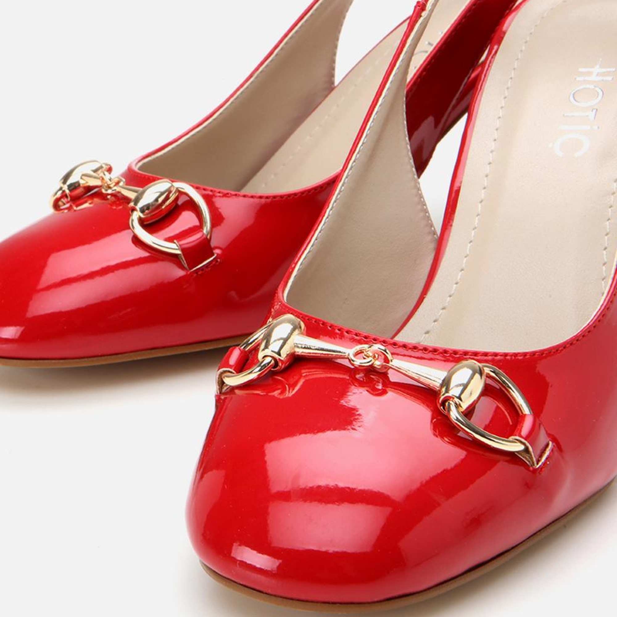 Kadın Rugan Kırmızı Arkası Açık Kalın Topuklu Ayakkabı