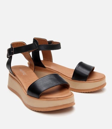  Kadın Deri Siyah Dolgu Topuklu Sandalet