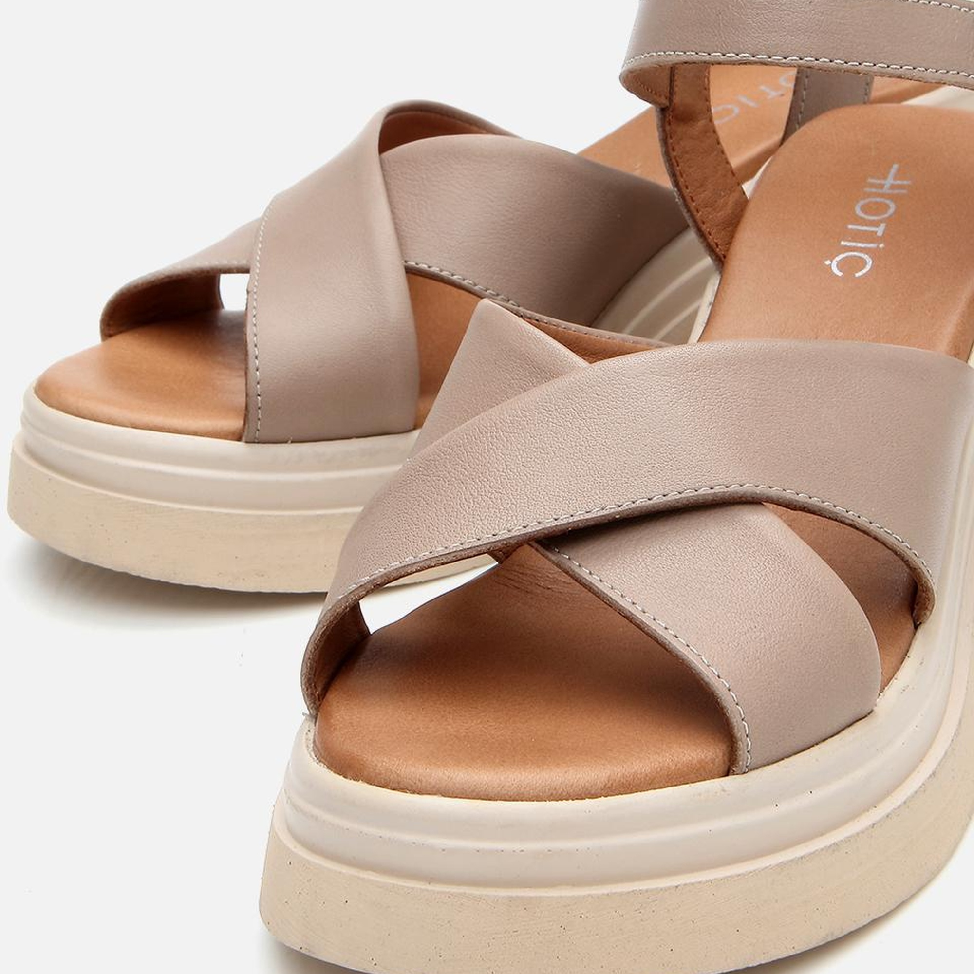 Kadın Deri Vizon Dolgu Topuklu Sandalet