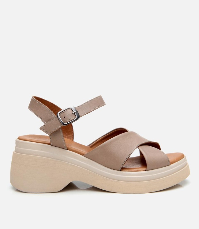  Kadın Deri Vizon Dolgu Topuklu Sandalet