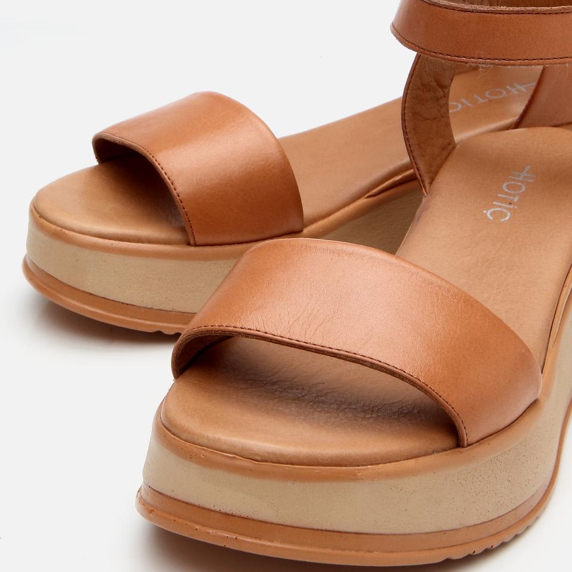 Kadın Deri Taba Dolgu Topuklu Sandalet