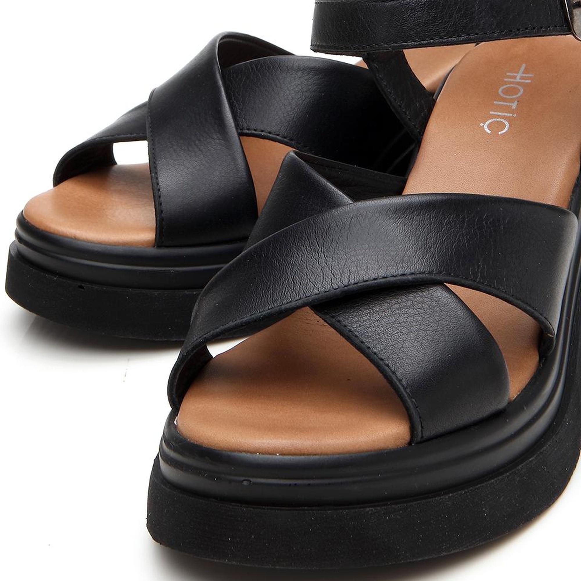 Kadın Deri Siyah Dolgu Topuklu Sandalet