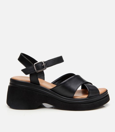  Kadın Deri Siyah Dolgu Topuklu Sandalet
