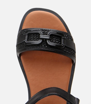  Kadın Deri Siyah Hasır Detaylı Düz Sandalet