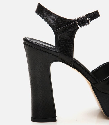  Kadın Siyah Yılan Desenli Abiye Yüksek Topuklu Sandalet