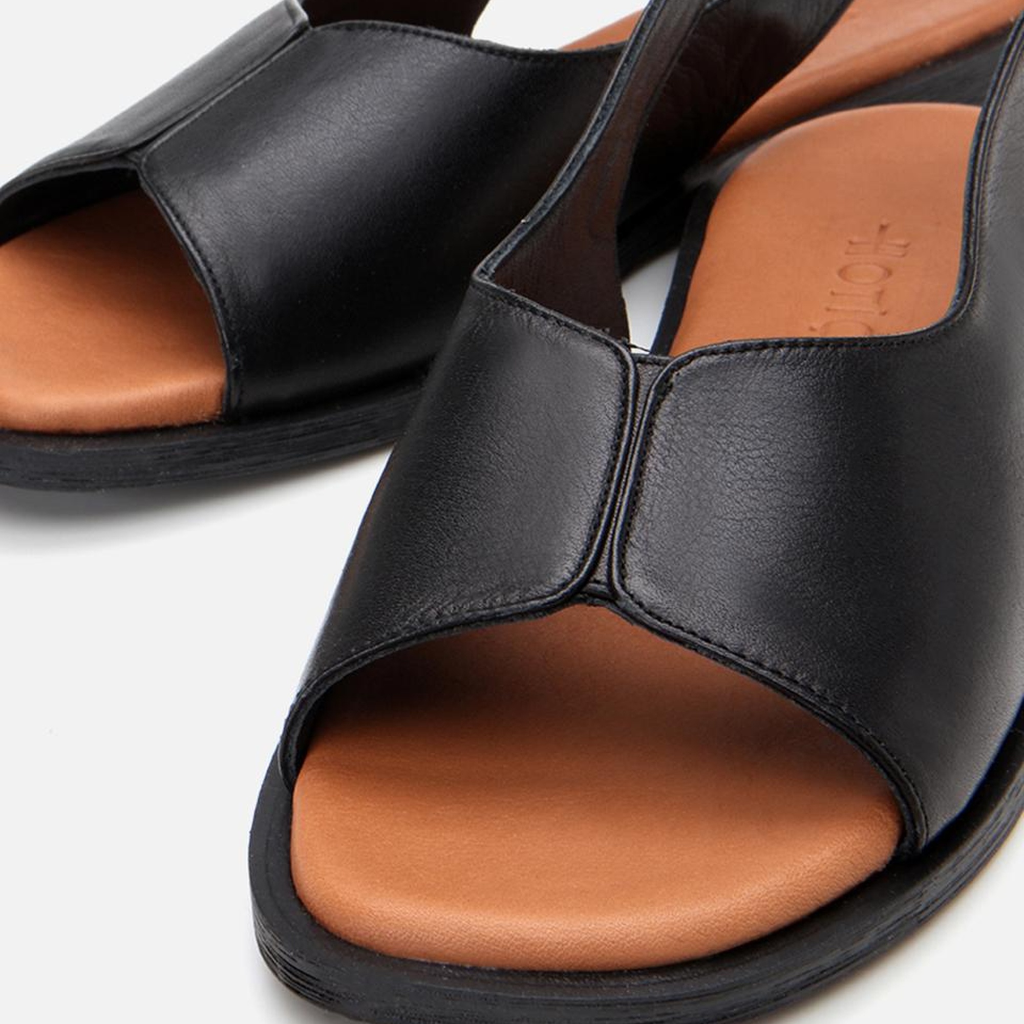 Kadın Deri Siyah Düz Sandalet