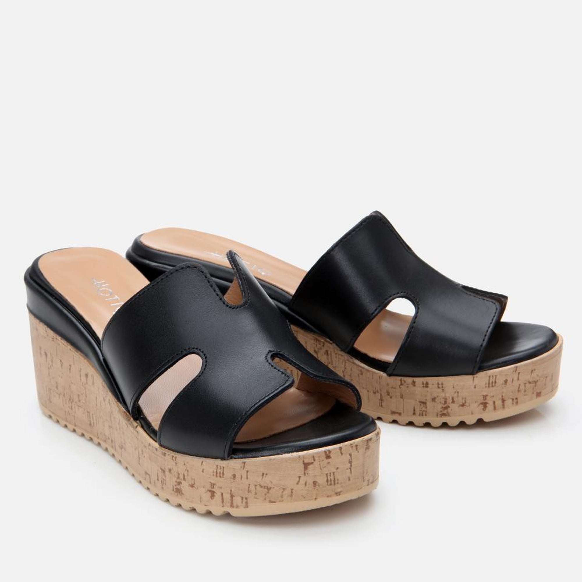 Kadın Deri Siyah Taşlı Topuklu Terlik