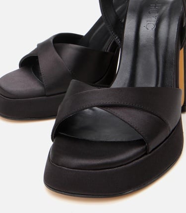  Kadın Siyah Abiye Yüksek Topuklu Sandalet