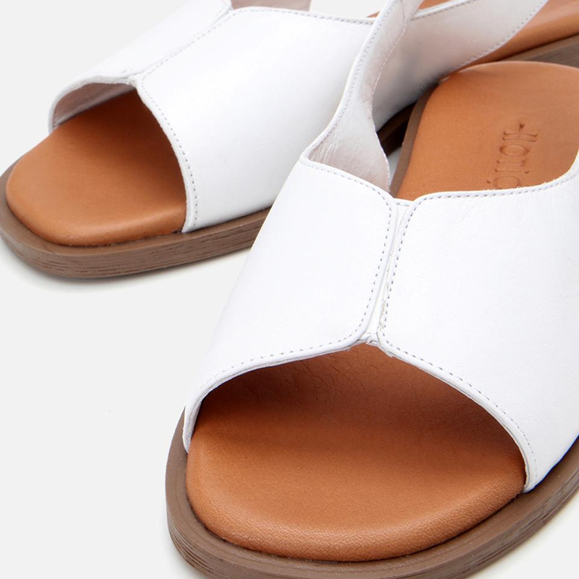 Kadın Deri Beyaz Düz Sandalet