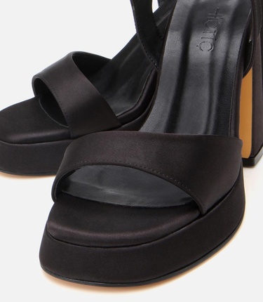  Kadın Siyah Abiye Yüksek Topuklu Sandalet