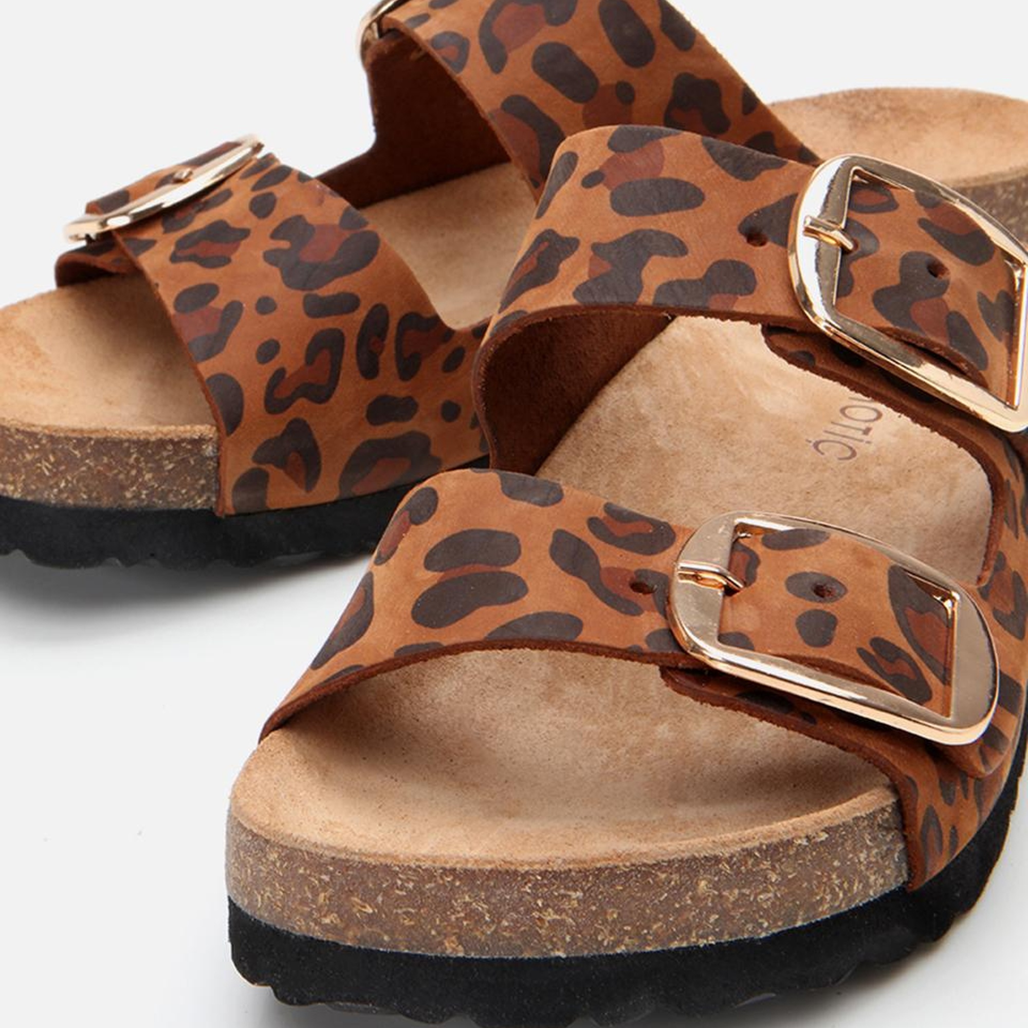 Kadın Süet Deri Taba Leopar Desenli Kemerli Düz Terlik