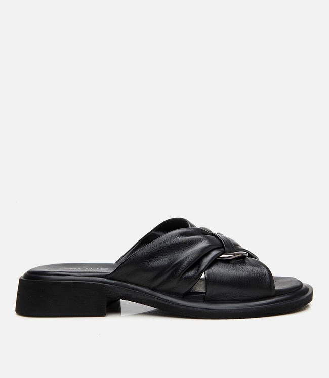  Kadın Deri Siyah Tokalı Düz Terlik