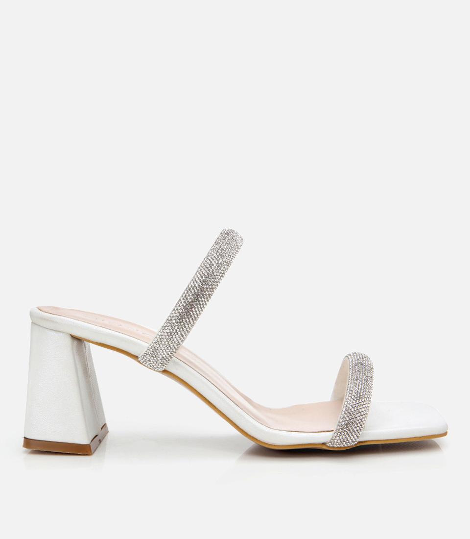  Kadın Beyaz Taşlı Kalın Topuklu Terlik