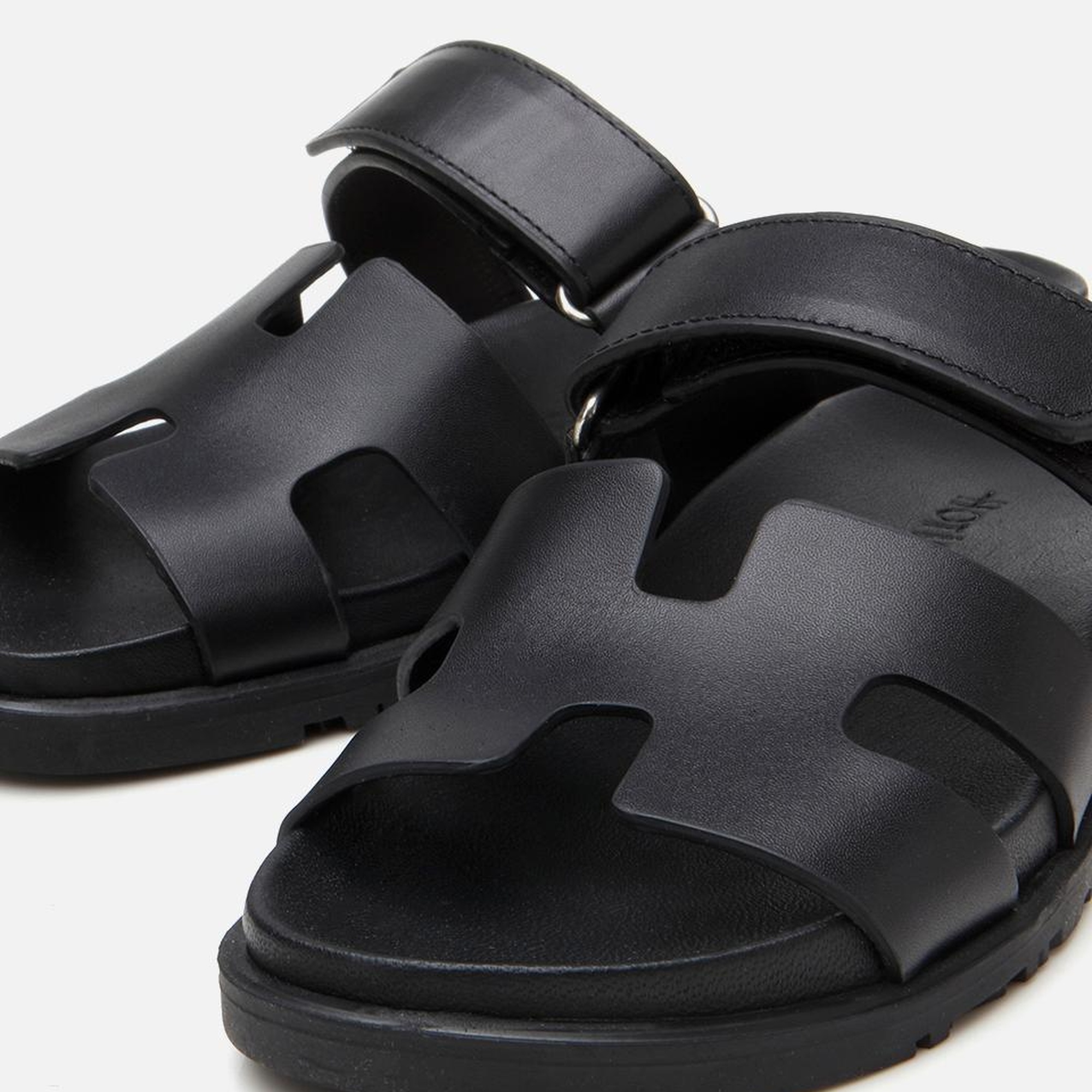 Kadın Deri Siyah Ayarlanabilir Düz Terlik