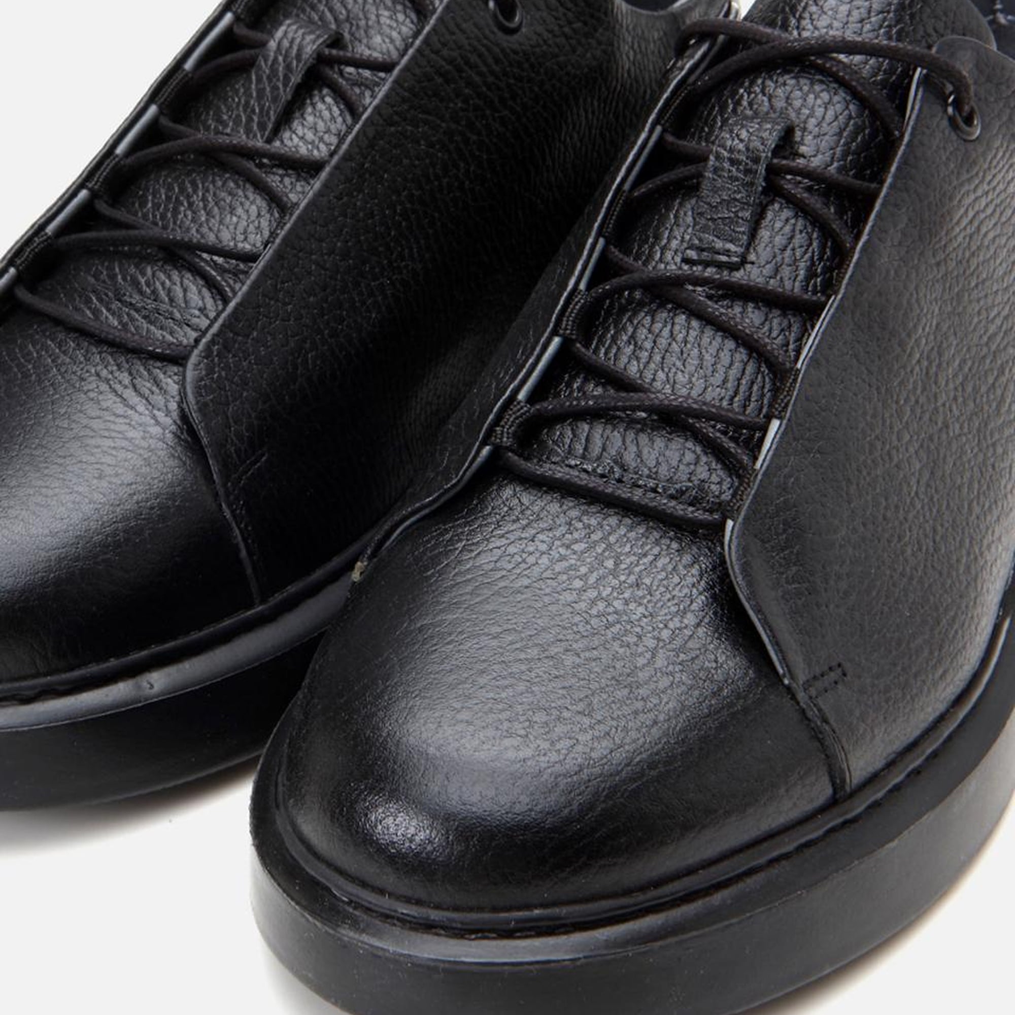 Erkek Deri Siyah Ultra Hafif Tabanlı Spor Ayakkabı