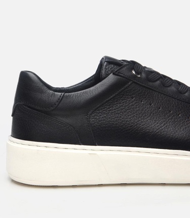  Erkek Deri Siyah Ultra Hafif Tabanlı Spor Ayakkabı