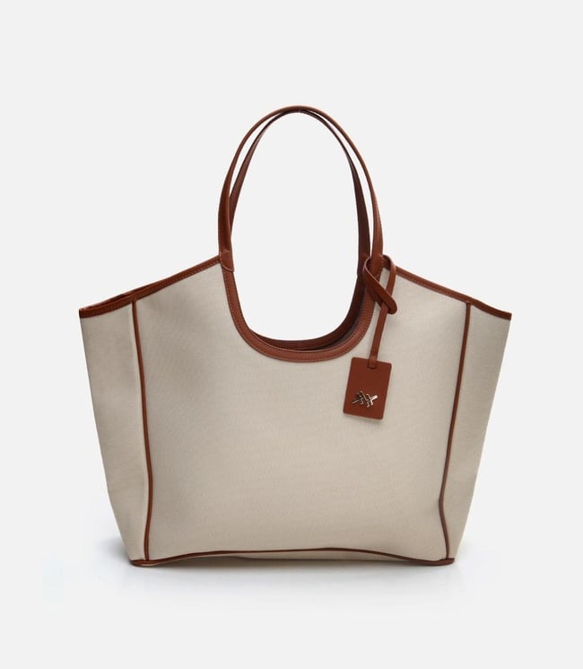  Kadın Ekru Omuz Çantası