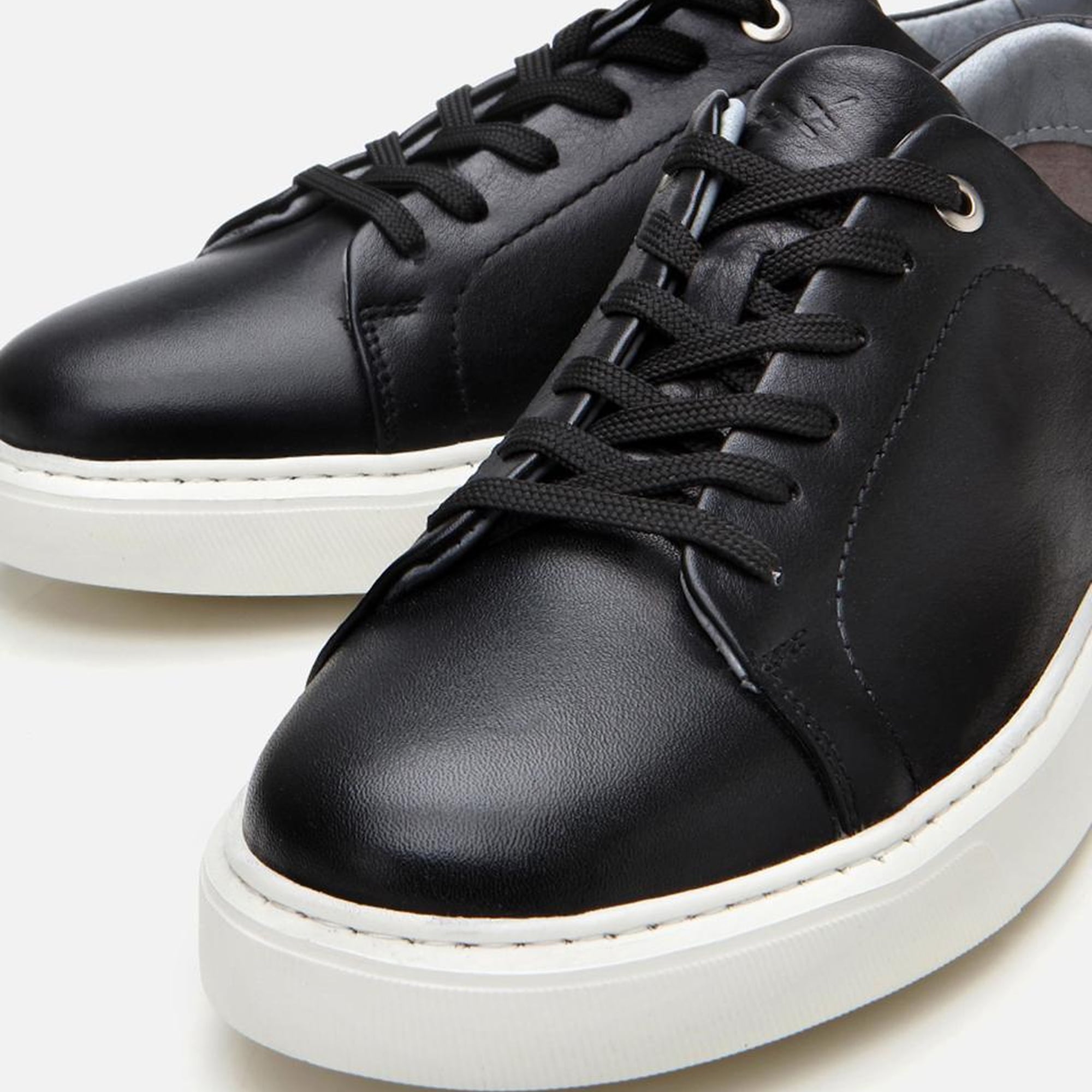 Erkek Deri Siyah Ultra Hafif Tabanlı Spor Ayakkabı