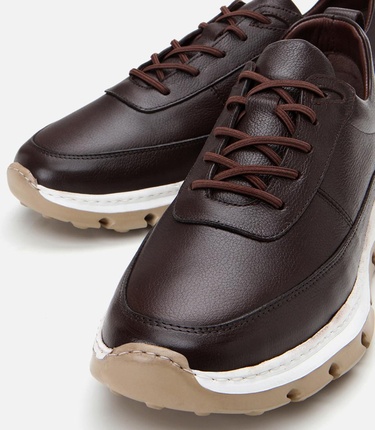  Erkek Deri Kahverengi Ultra Hafif Tabanlı Spor Ayakkabı