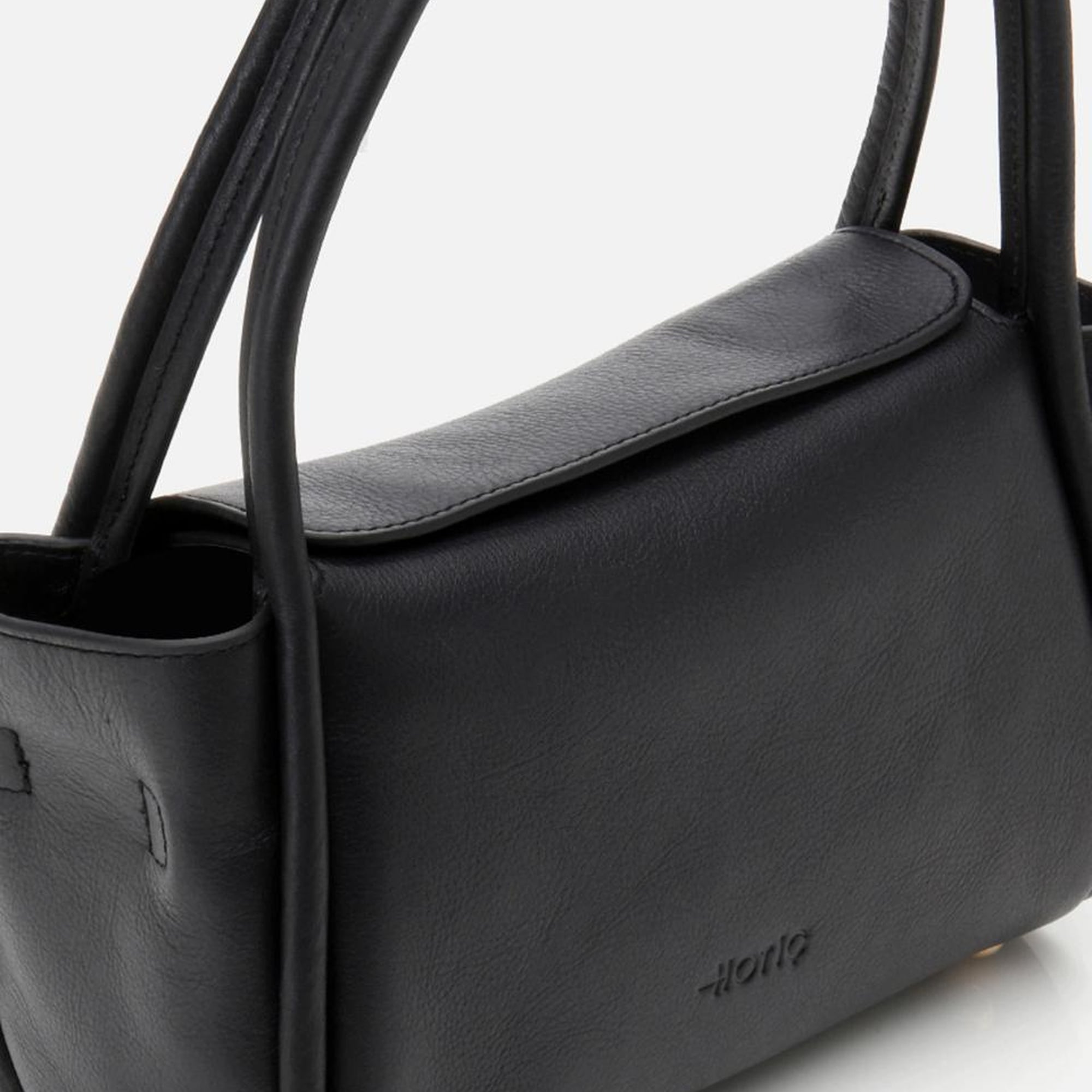 Kadın Deri Siyah Omuz Çantası