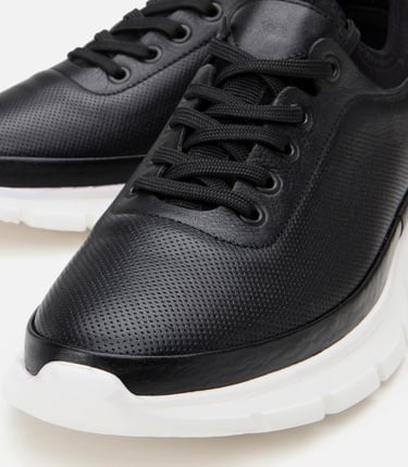  Erkek Deri Siyah Ultra Hafif Tabanlı Spor Ayakkabı