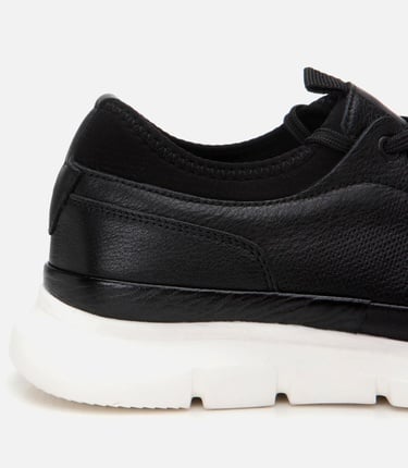  Erkek Deri Siyah Ultra Hafif Tabanlı Spor Ayakkabı