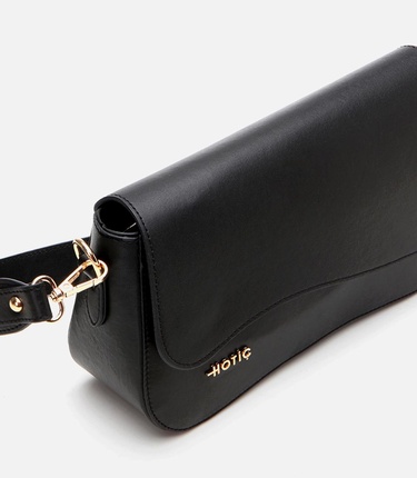  Kadın Siyah Omuz Çantası