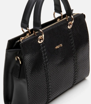  Kadın Siyah Omuz Çantası