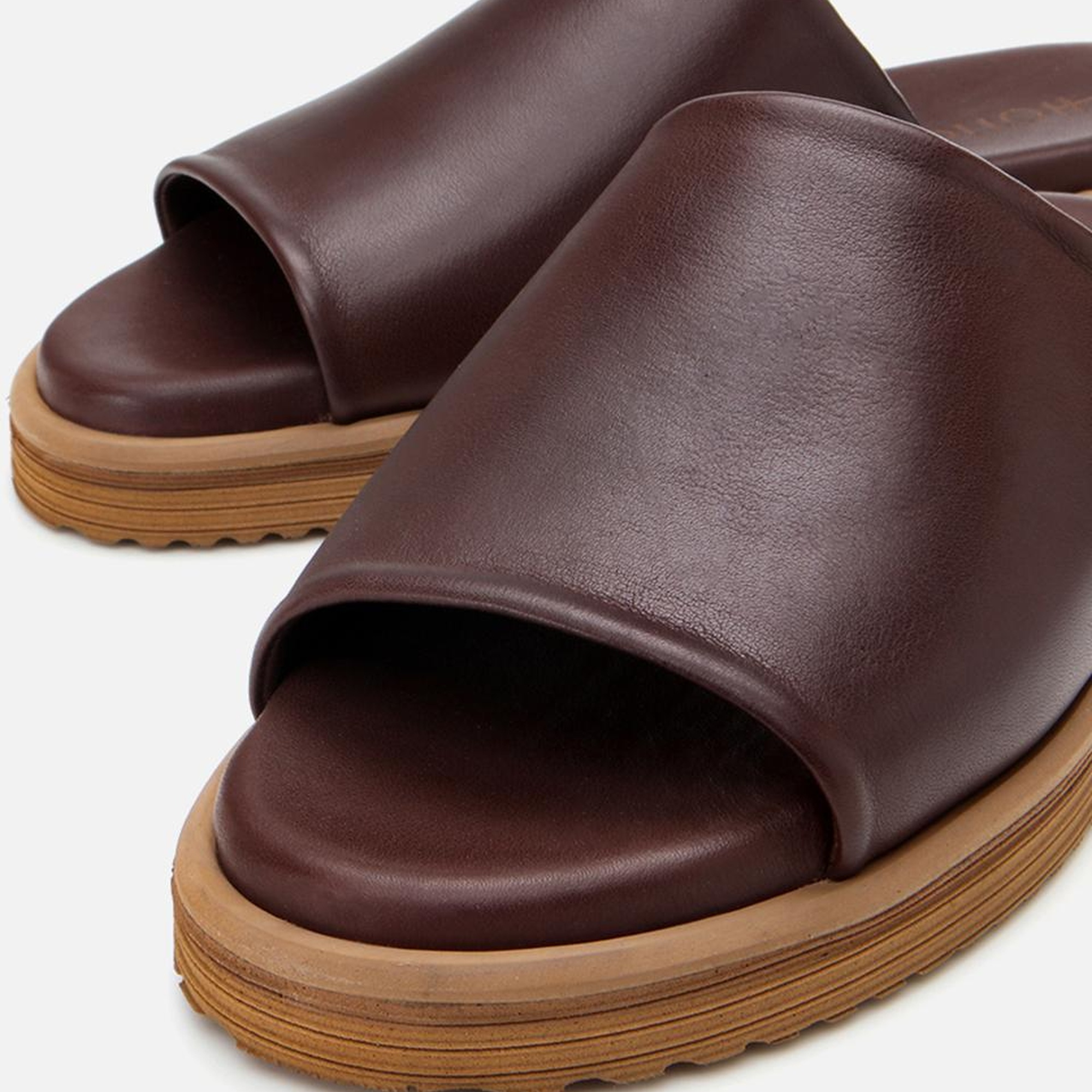 Erkek Deri Kahverengi Ultra Hafif Tabanlı Terlik