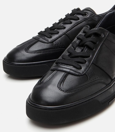  Erkek Deri Siyah Spor Ayakkabı