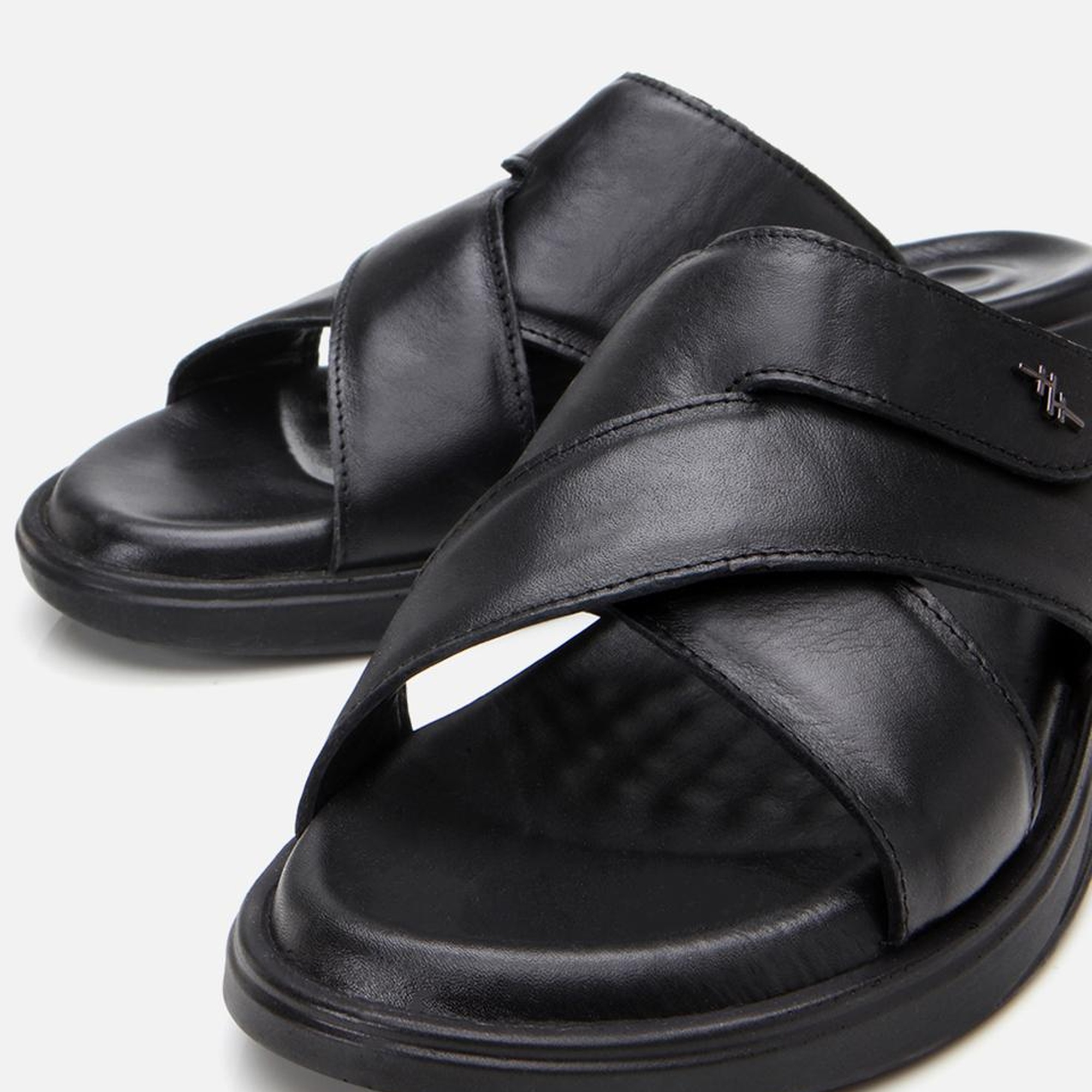 Erkek Deri Siyah Ayarlanabilir Terlik