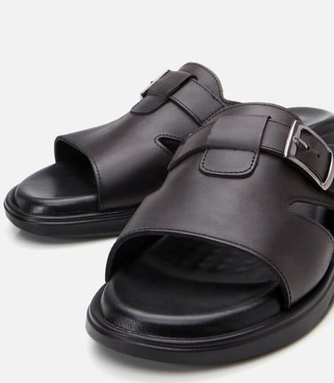  Erkek Deri Siyah Hafif Tabanlı Kemer Detaylı Terlik