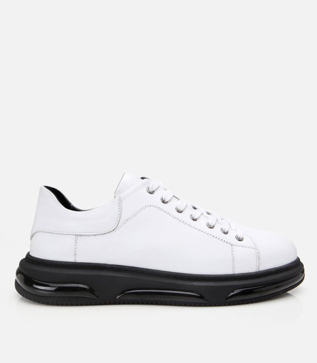  Erkek Deri Beyaz Hafif Tabanlı Spor Ayakkabı