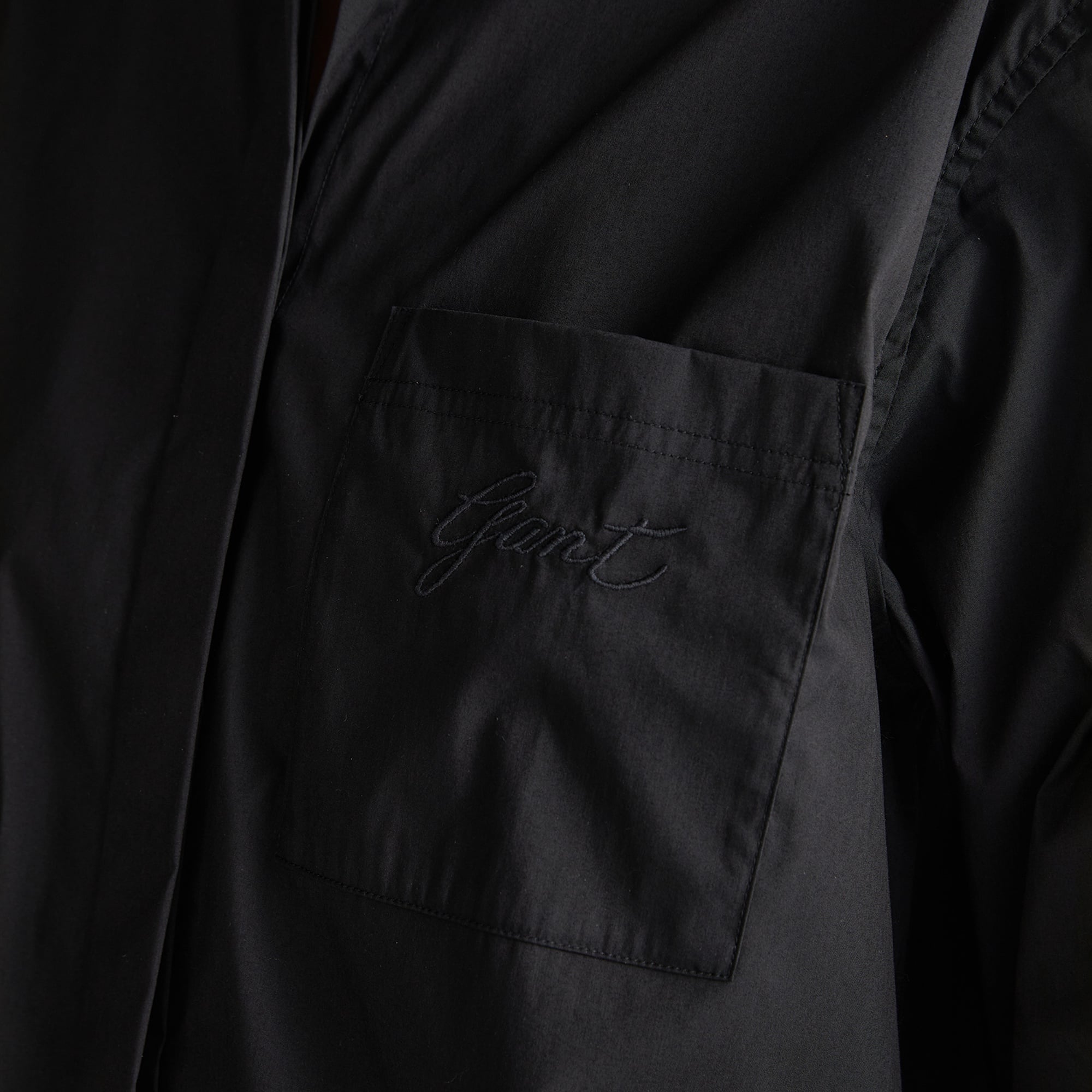 GANT Kadın Siyah Klasik Yaka Gömlek