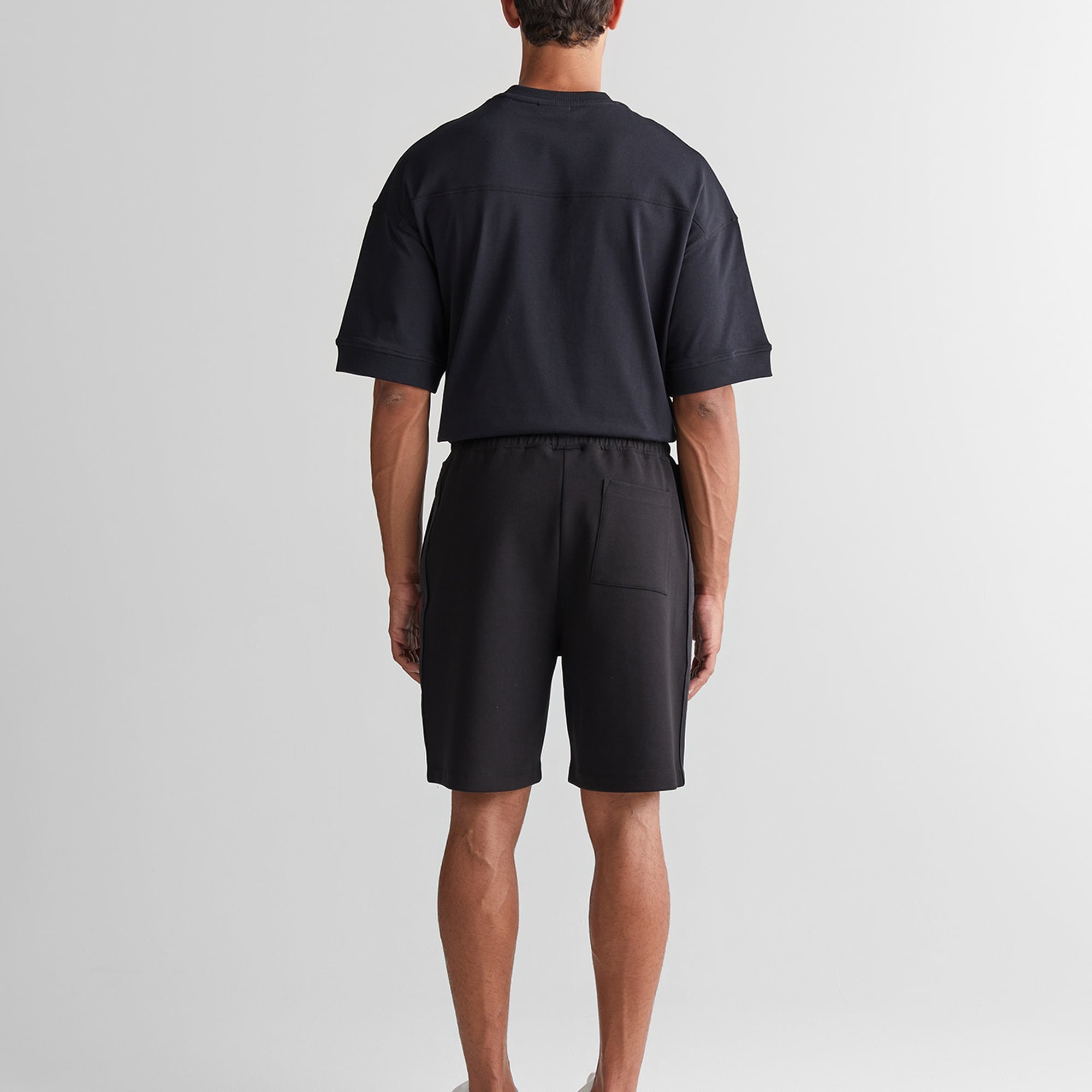 GANT Erkek Siyah Regular Fit Logolu Şort