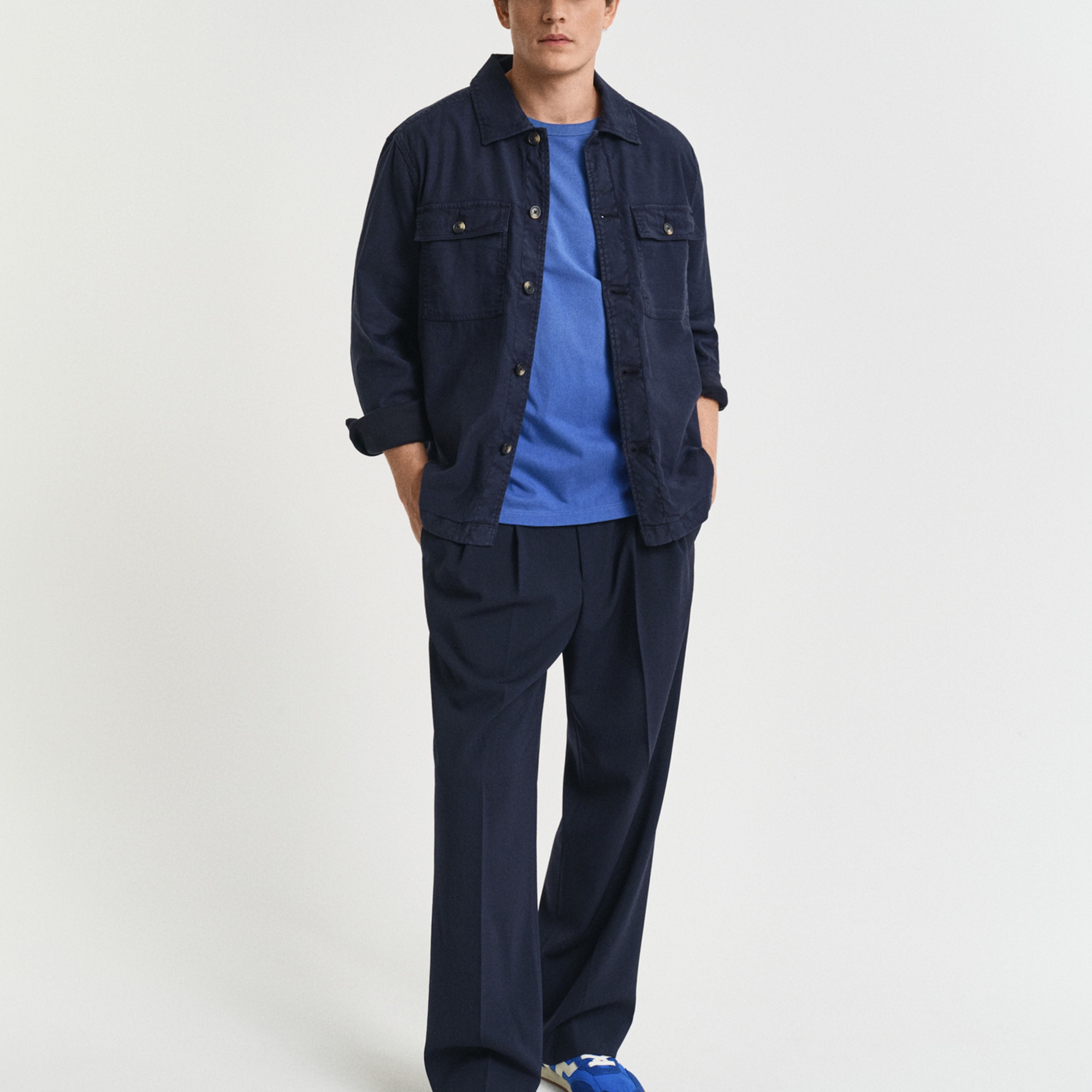 GANT Erkek Mavi Relaxed Fit Bisiklet Yaka Logolu T-Shirt