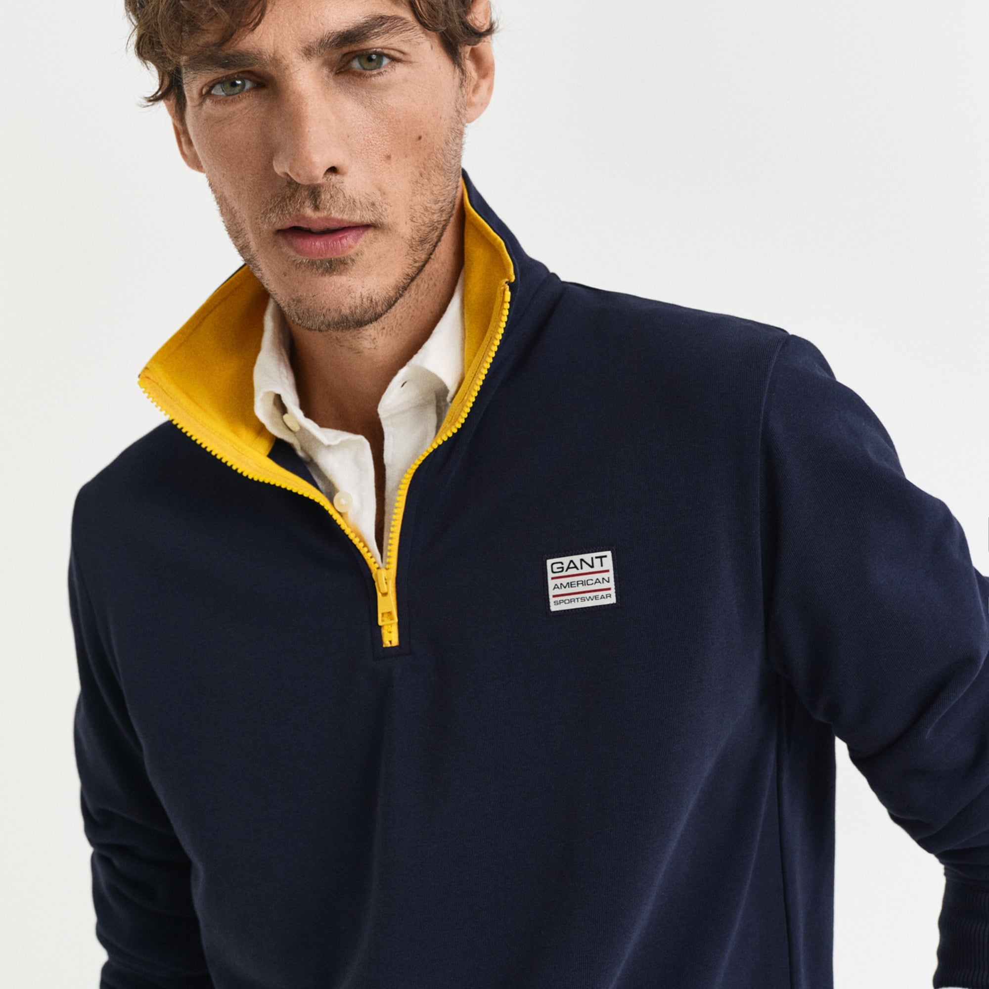 GANT Erkek Lacivert Regular Fit Yarım Fermuarlı Logolu Sweatshirt