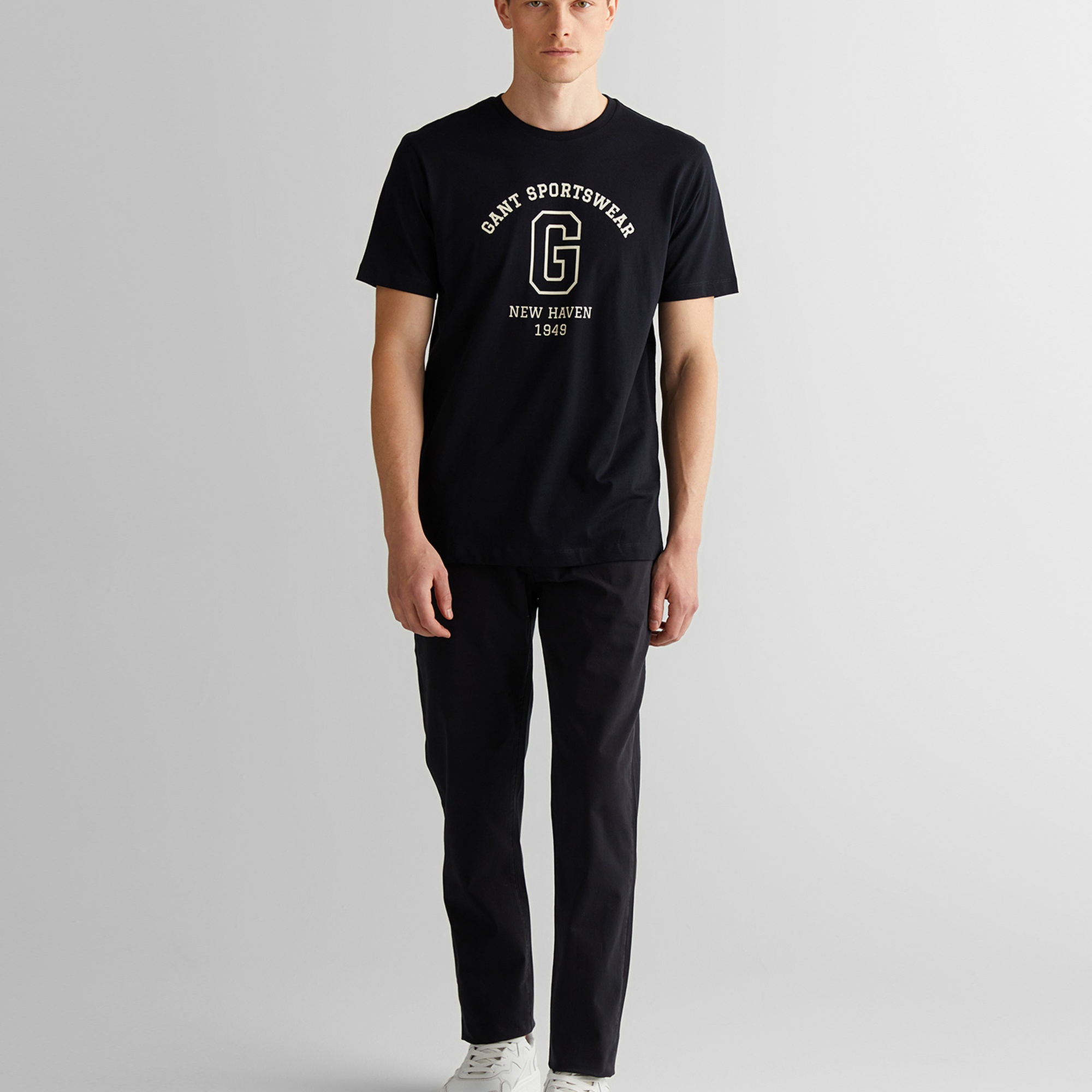 GANT Erkek Siyah Regular Fit Bisiklet Yaka Logolu T-Shirt