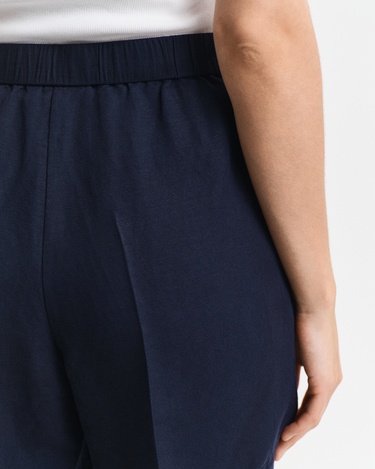  GANT Kadın Lacivert Relaxed Fit Keten Şort