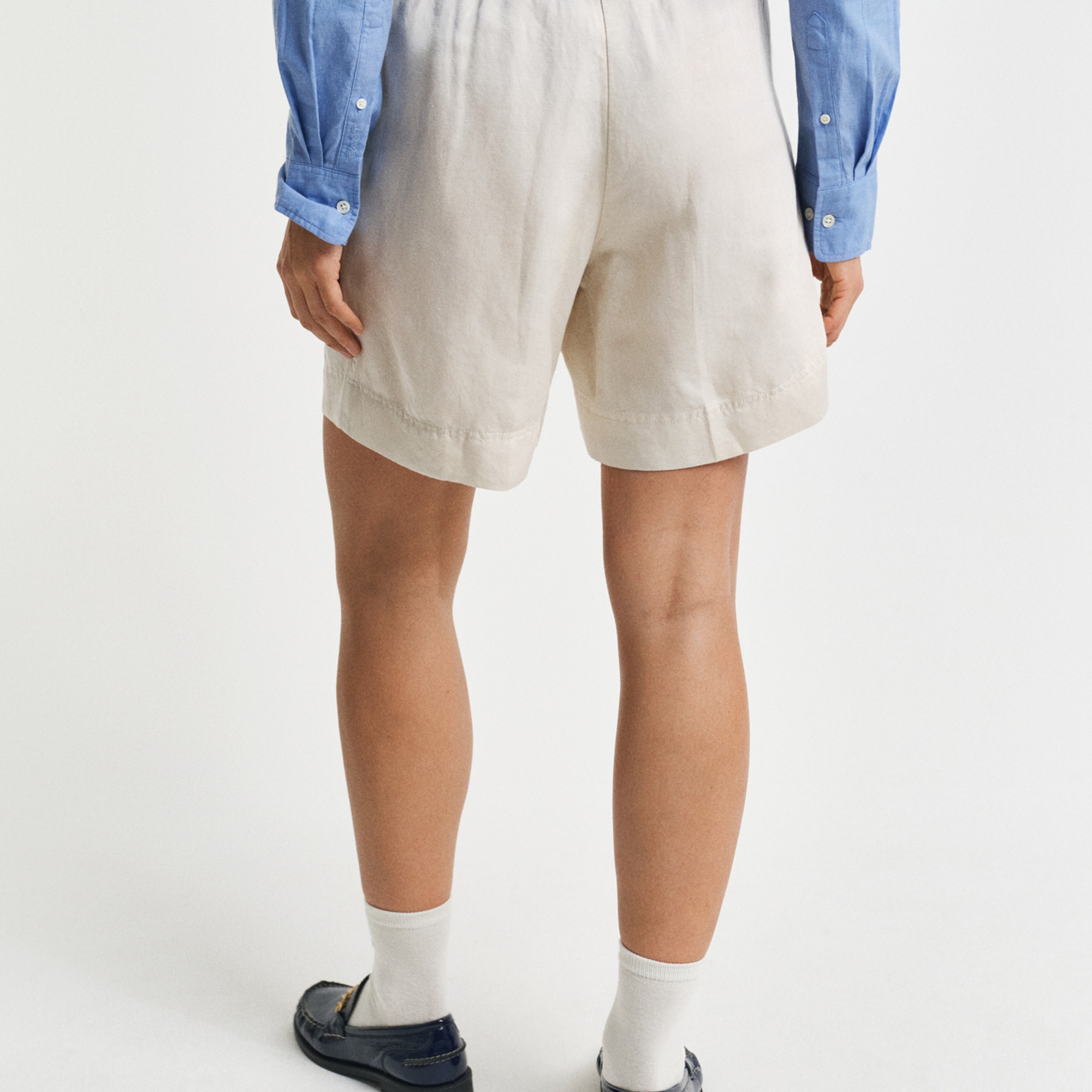 GANT Kadın Krem Relaxed Fit Keten Şort