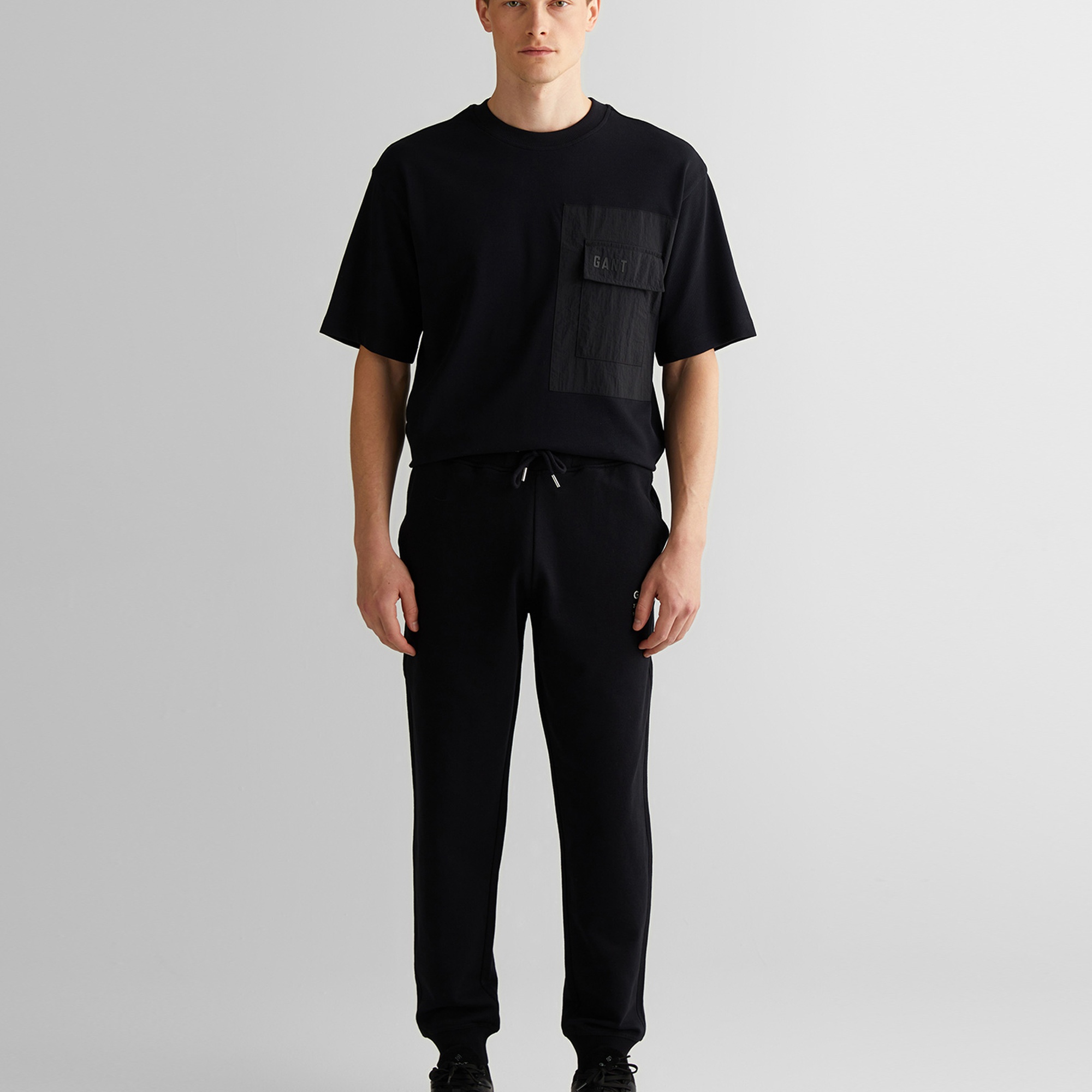 GANT Erkek Siyah Regular Fit Eşofman Altı