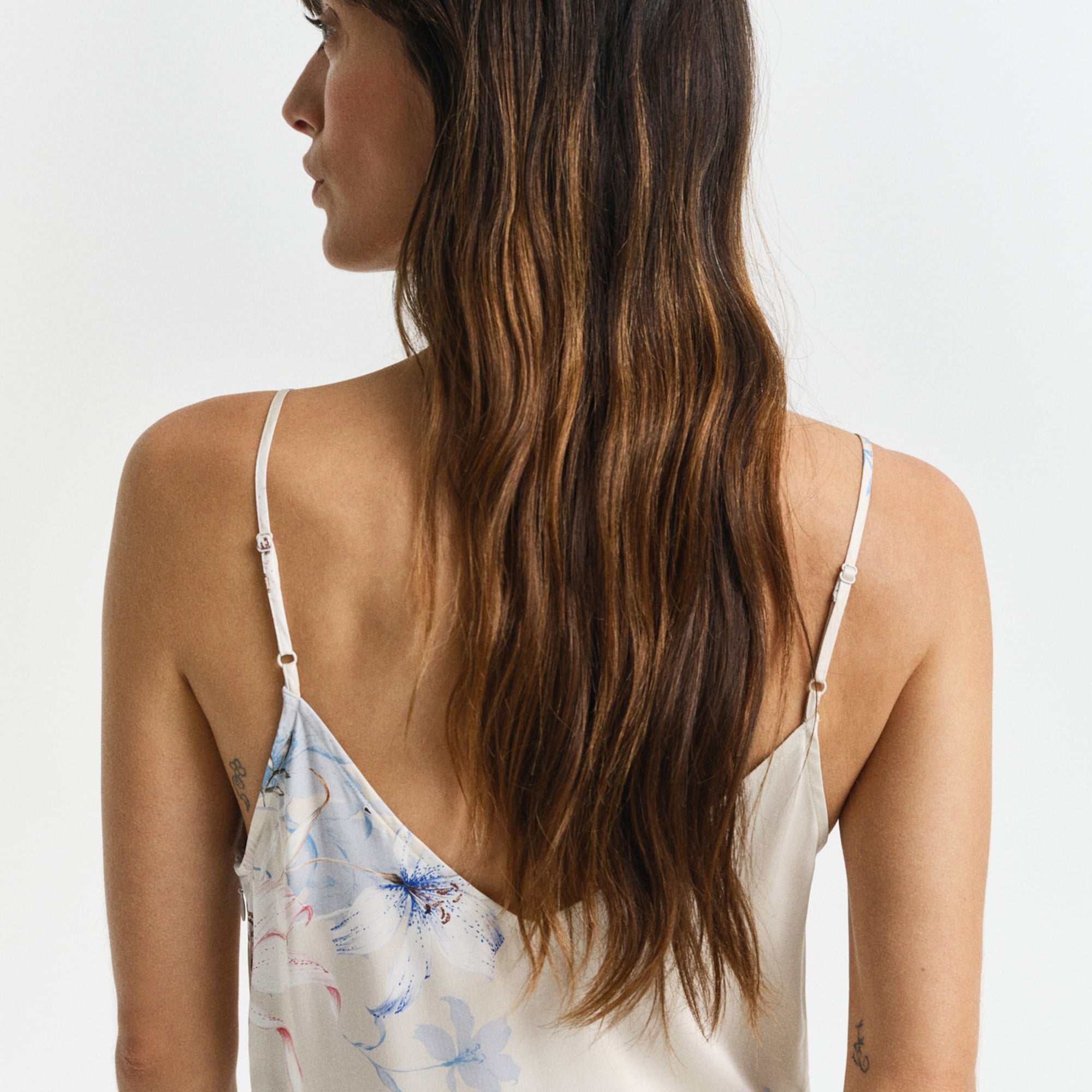 GANT Kadın Pembe Regular Fit V Yaka Desenli Elbise