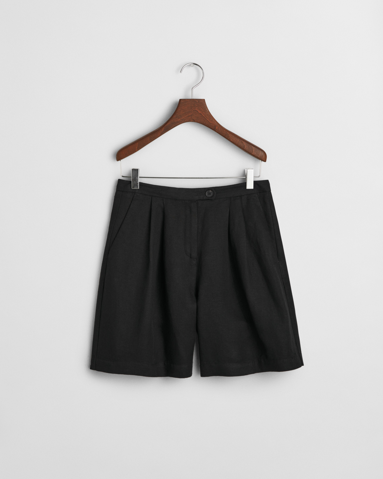  GANT Kadın Siyah Relaxed Fit Keten Şort