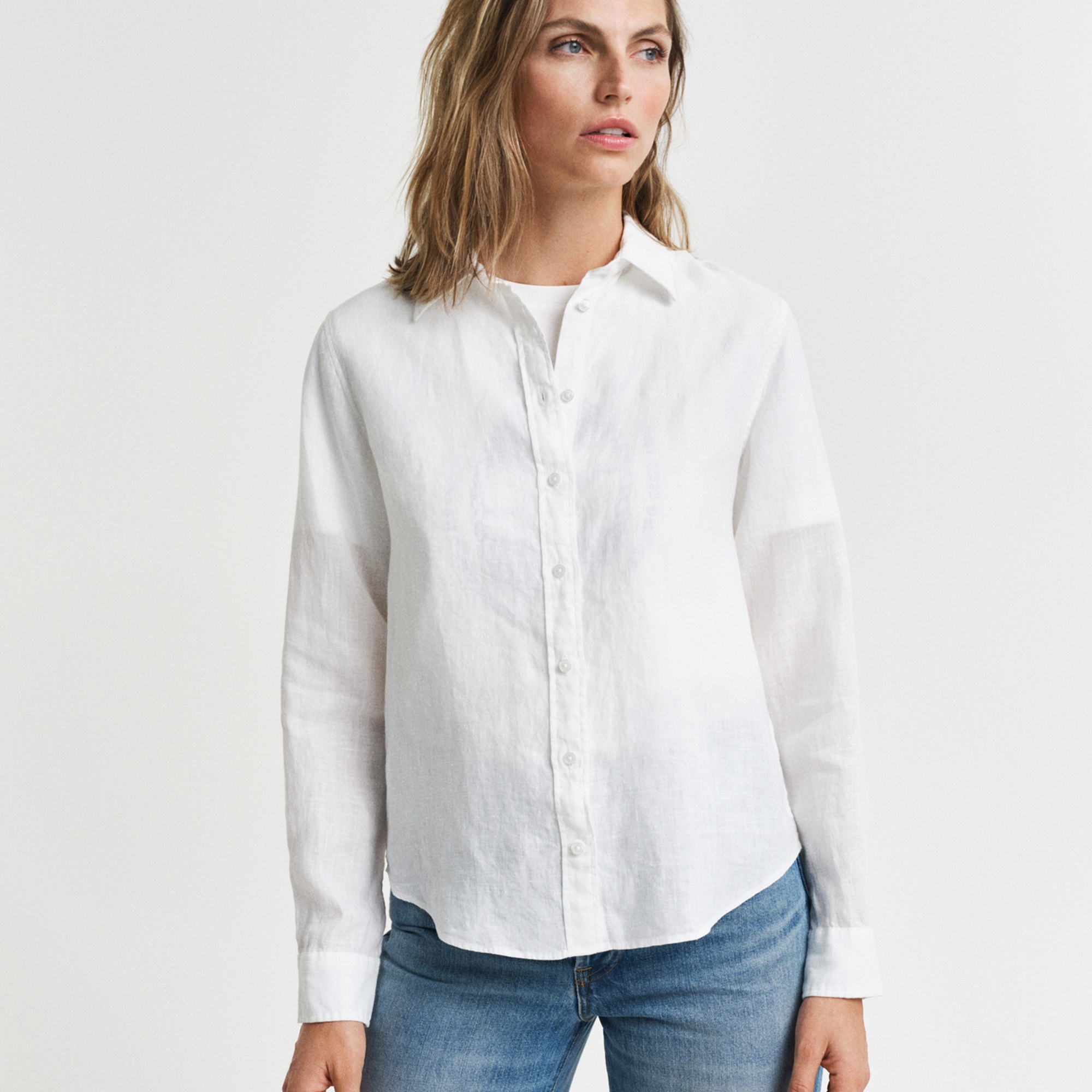 GANT Kadın Beyaz Regular Fit Klasik Yaka Gömlek