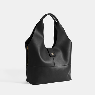  Kadın Siyah Omuz Çantası