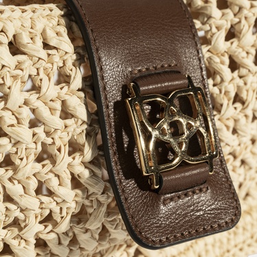  Kadın Bej Monogram Logolu Omuz Çantası