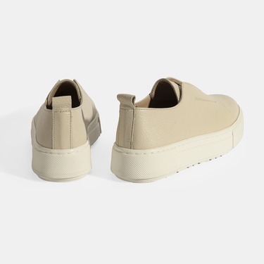  Kadın Bej Günlük Deri Ayakkabı