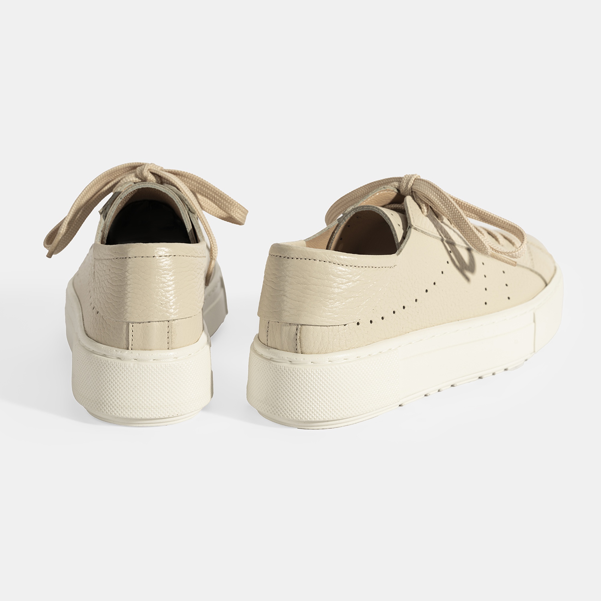 Kadın Bej Bağcıklı Deri Günlük Ayakkabı